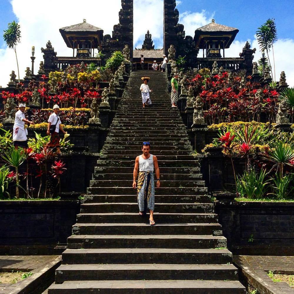 Meet your Posher, Christopher